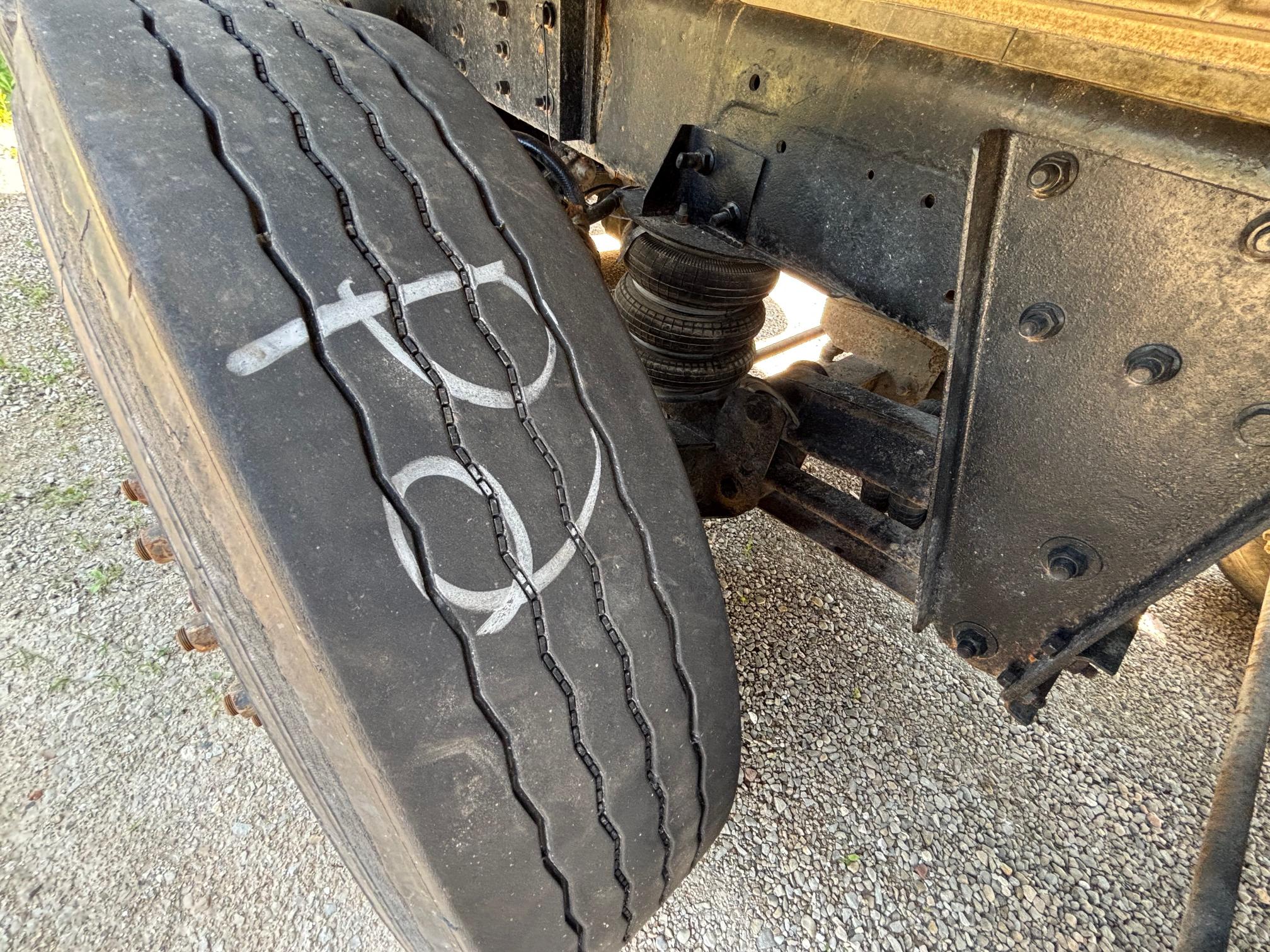 1997 MACK CL713 - Image 35